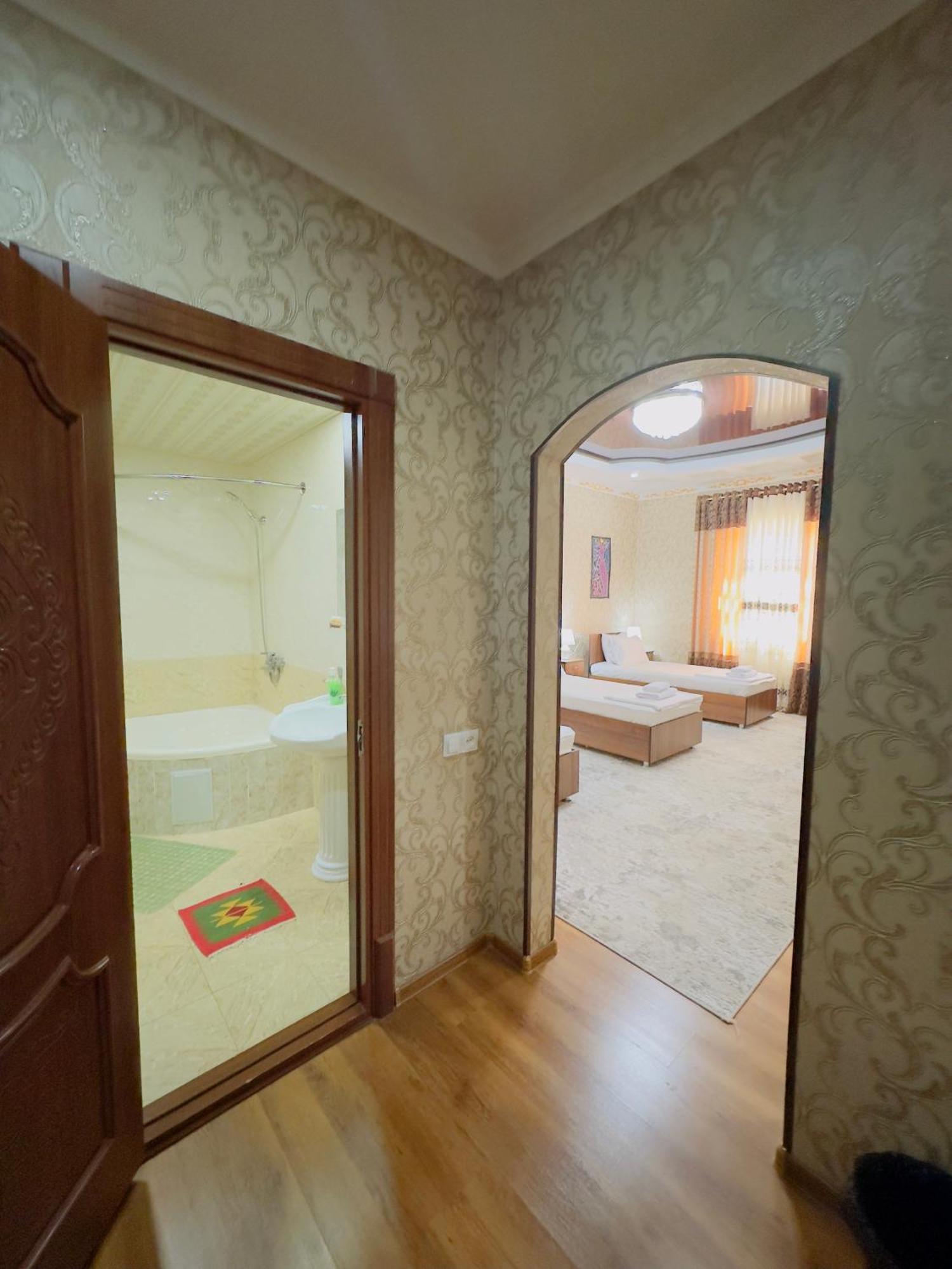 Bed and Breakfast Khiva Bibimariyam Экстерьер фото