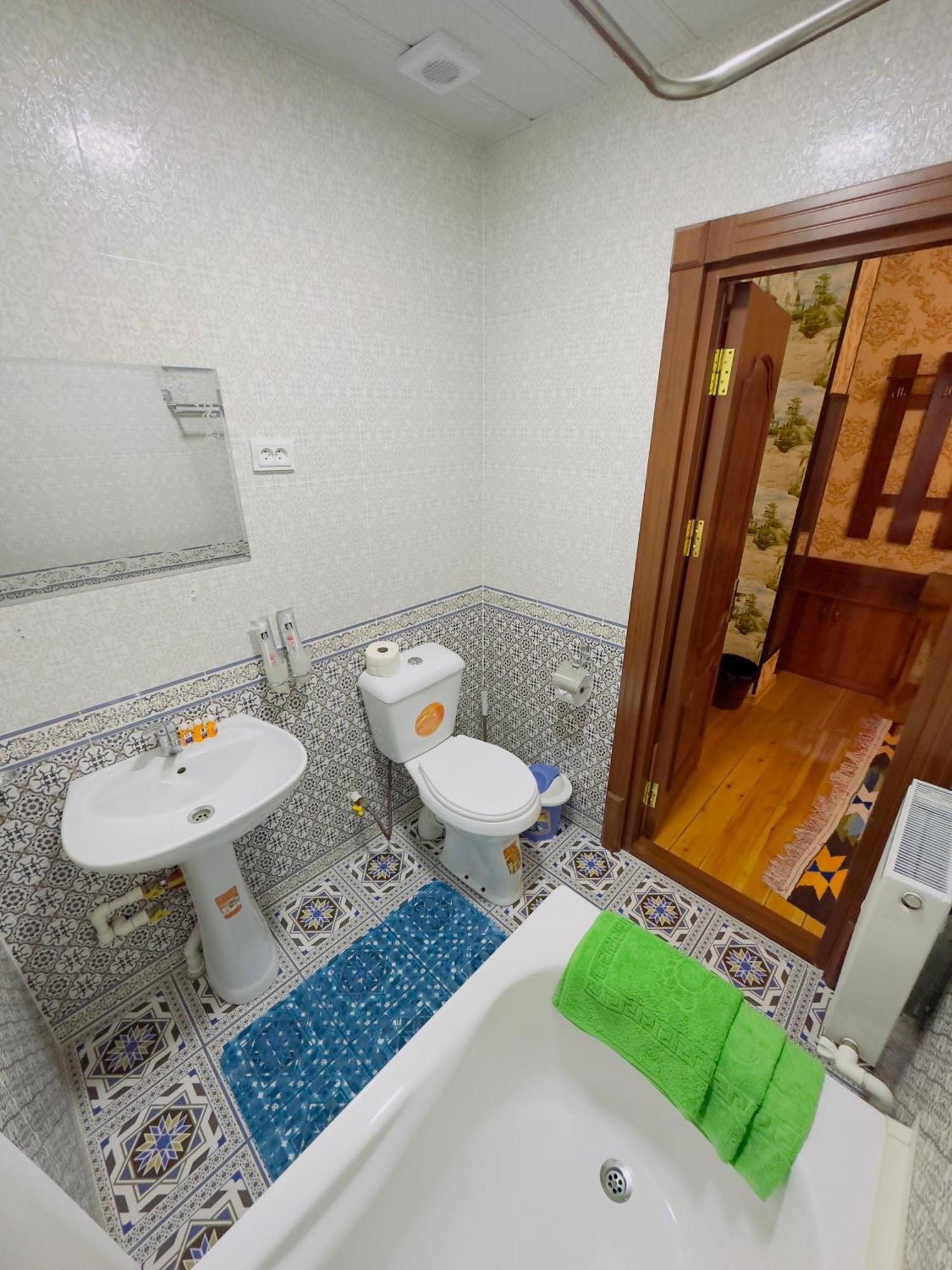 Bed and Breakfast Khiva Bibimariyam Экстерьер фото