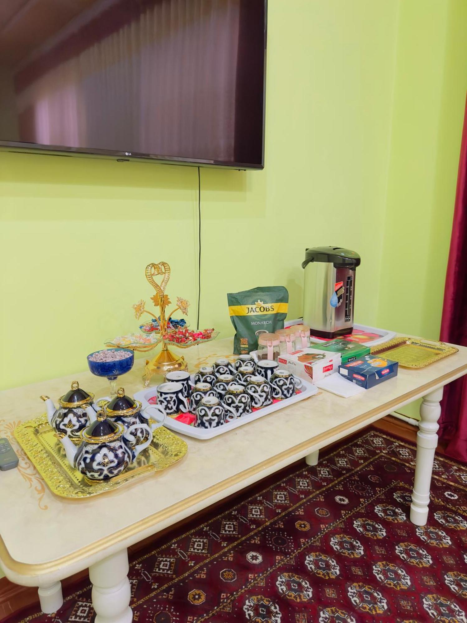 Bed and Breakfast Khiva Bibimariyam Экстерьер фото